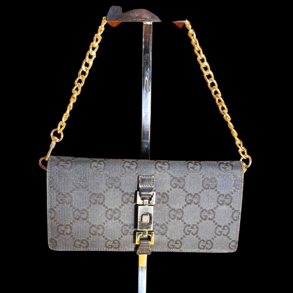 Gucci supreme GG monogram Jackie wallet in NWOT condition Authentic